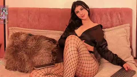 fiorella_paris online show from March 11, 8:30 am