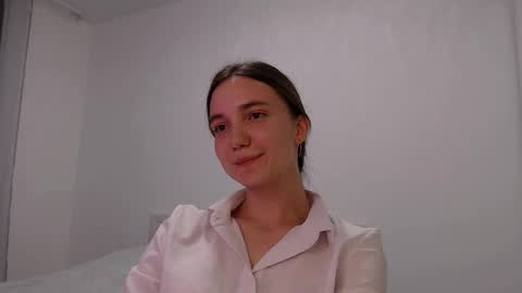 fireflies_fly_ online show from October 1, 6:07 pm