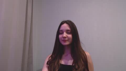 fireflies_fly_ online show from March 10, 10:45 pm