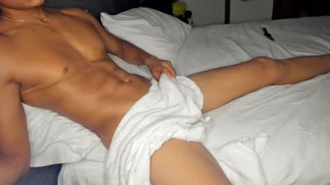 Snapshot of fitboy_cris chatting on September 16, 5:21 am Cristopher Sly online show from September 16, 5:21 am