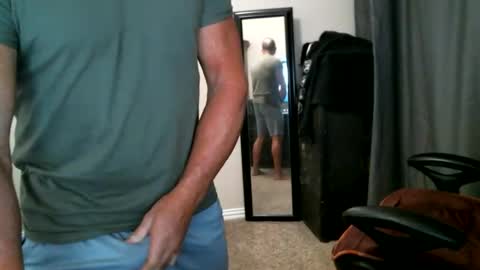 fitguy40 online show from November 23, 10:19 pm