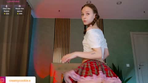 im Linda please give me thumbs up online show from May 31, 3:05 am