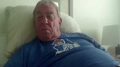 fjcs73 online show from April 18, 6:21 pm