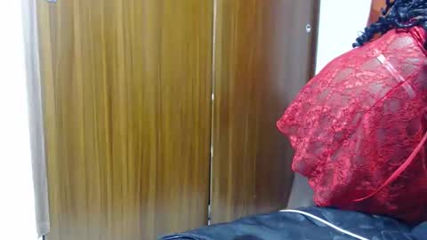 flacahot33 online show from April 20, 5:10 am