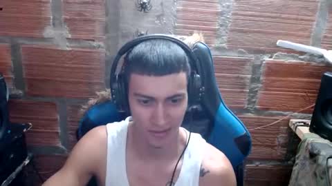  FLACO  online show from December 1, 4:32 pm