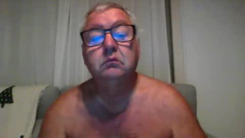 flo221222 online show from February 13, 7:50 pm