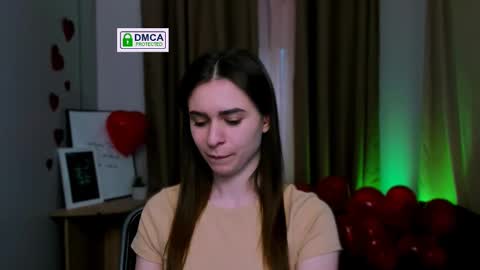 Snapshot of flora_ri chatting on February 25, 1:53 pm just ask me online show from February 25, 1:53 pm