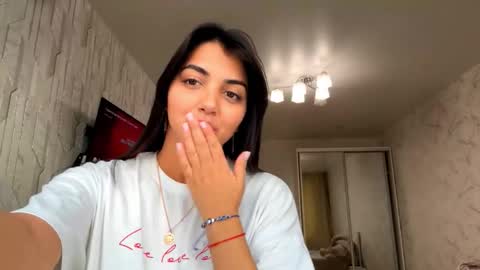 Leila online show from November 7, 11:18 pm