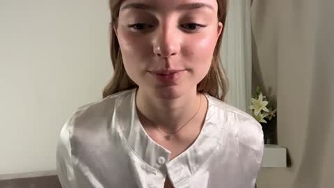 Snapshot of floret_joy chatting on October 7, 3:19 pm ALICE online show from October 7, 3:19 pm