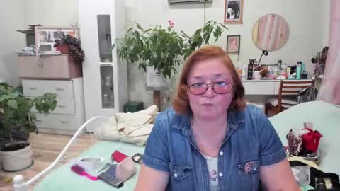 Flowerlower online show from November 3, 3:02 pm