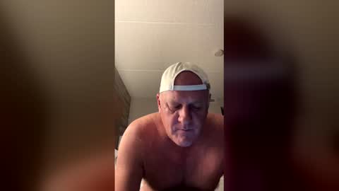 flyboi71 online show from December 17, 1:45 am