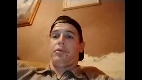 Snapshot of flybuy2525 chatting on October 29, 4:03 am flybuy2525 online show from October 29, 4:03 am