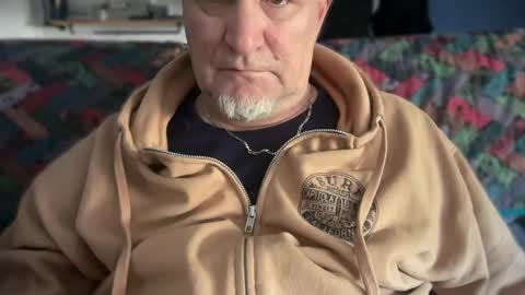 fnkywht60smthng_ online show from March 6, 5:56 pm