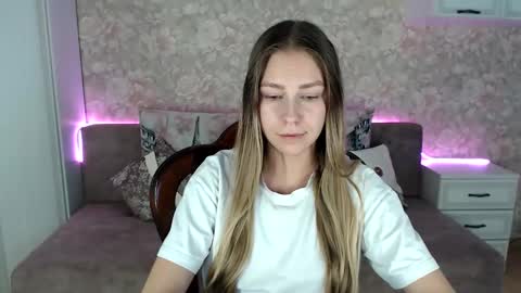 Molli  Ready for any play with you. Hottest show in pvt  Help a student earn big tokens  online show from December 21, 4:24 pm