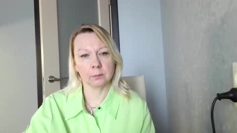 forever_smilex online show from March 4, 10:13 am