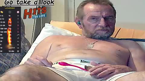 Snapshot of forexxxx_man chatting on February 27, 2:57 am doc online show from February 27, 2:57 am