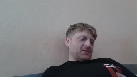 forgotten_lover online show from December 15, 1:18 pm