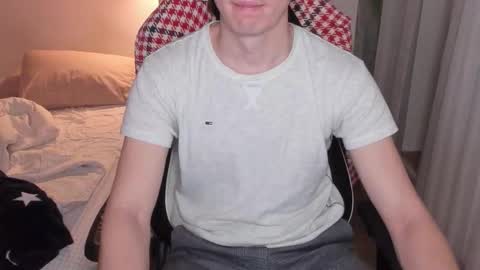 Dean online show from December 19, 2:07 am