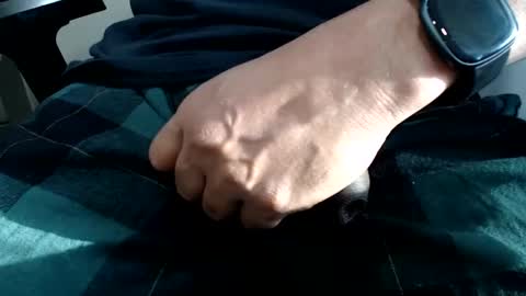 foster19422002 online show from January 17, 8:00 pm