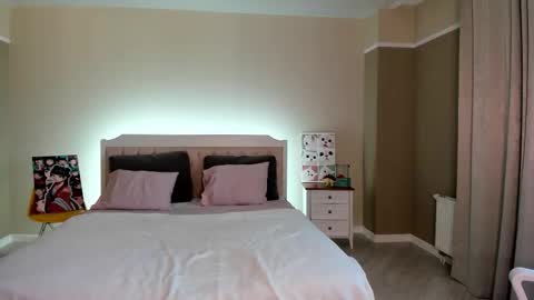 Kira online show from October 2, 2:10 am