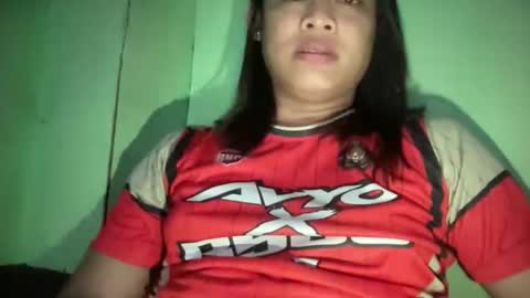 KITTY online show from December 5, 3:32 pm