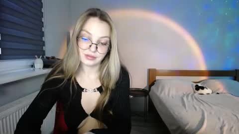 foxxialice online show from February 28, 3:48 pm