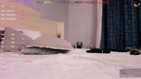 Snapshot of foxxyclarise chatting on October 11, 7:50 pm Clarise online show from October 11, 7:50 pm