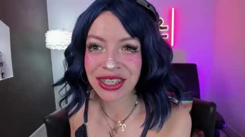 Miss Evans online show from February 20, 6:10 pm