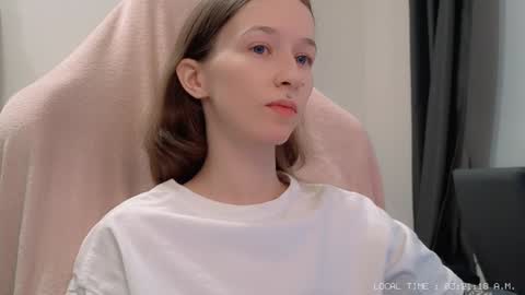 fran_bow online show from January 5, 12:20 am