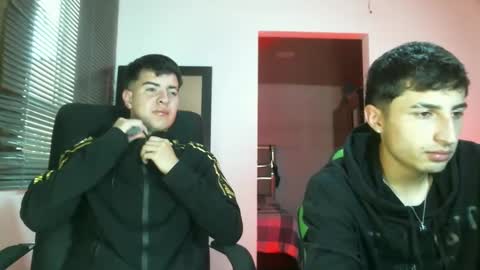 Snapshot of franccesco_699 chatting on September 26, 9:34 pm franccesco_699 online show from September 26, 9:34 pm