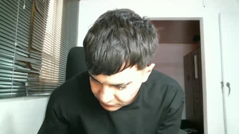 Snapshot of franccesco_699 chatting on October 13, 5:59 pm franccesco_699 online show from October 13, 5:59 pm
