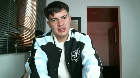 Snapshot of franccesco_699 chatting on October 16, 9:57 pm franccesco_699 online show from October 16, 9:57 pm