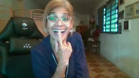 francelune online show from December 21, 1:17 pm