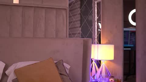 francescadante online show from November 10, 8:06 am