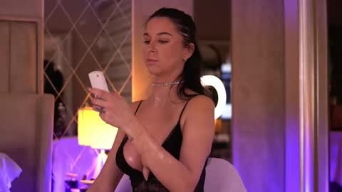 francescadante online show from February 18, 8:03 am