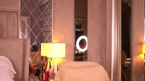 francescadante online show from February 3, 6:33 am