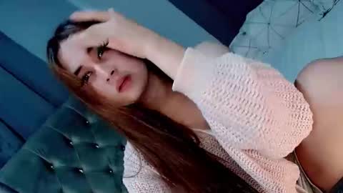 LOVE online show from April 22, 7:59 am