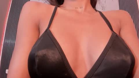 Laura online show from February 28, 8:35 pm