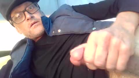 Snapshot of franklyzappa chatting on November 1, 6:40 pm Jon Reremey online show from November 1, 6:40 pm