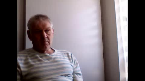 frannkboy61 online show from May 8, 11:05 am