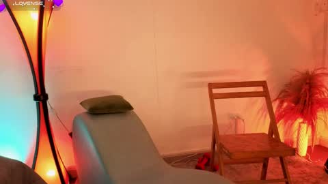 Fransheska online show from April 1, 12:17 pm