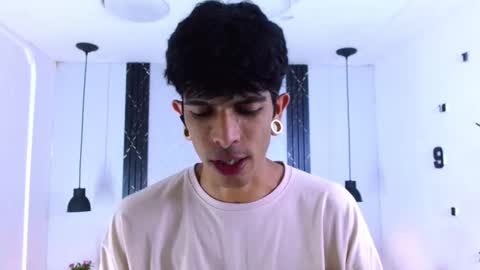 Franvill trato online show from February 26, 7:39 pm