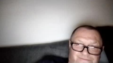 Wolfi online show from February 25, 7:42 am