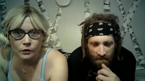 freakswithintent online show from September 26, 10:23 am