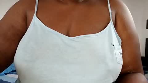 Snapshot of freaky08 chatting on October 6, 8:32 am freaky08 online show from October 6, 8:32 am