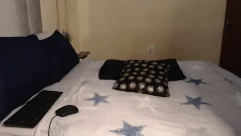 freaky_mikie97 online show from August 8, 3:33 pm