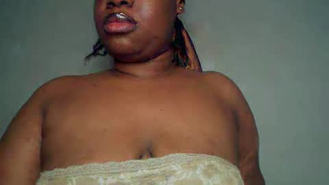 freaky slut5 online show from May 1, 5:01 am