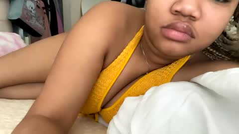 Freakymaa online show from February 18, 6:52 pm