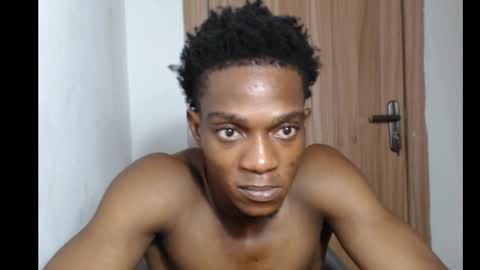 freakyslut30 online show from February 15, 2:26 am