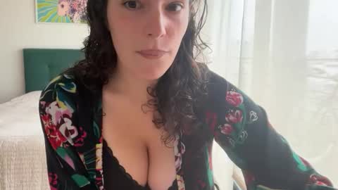 freckledeer online show from June 4, 4:46 pm